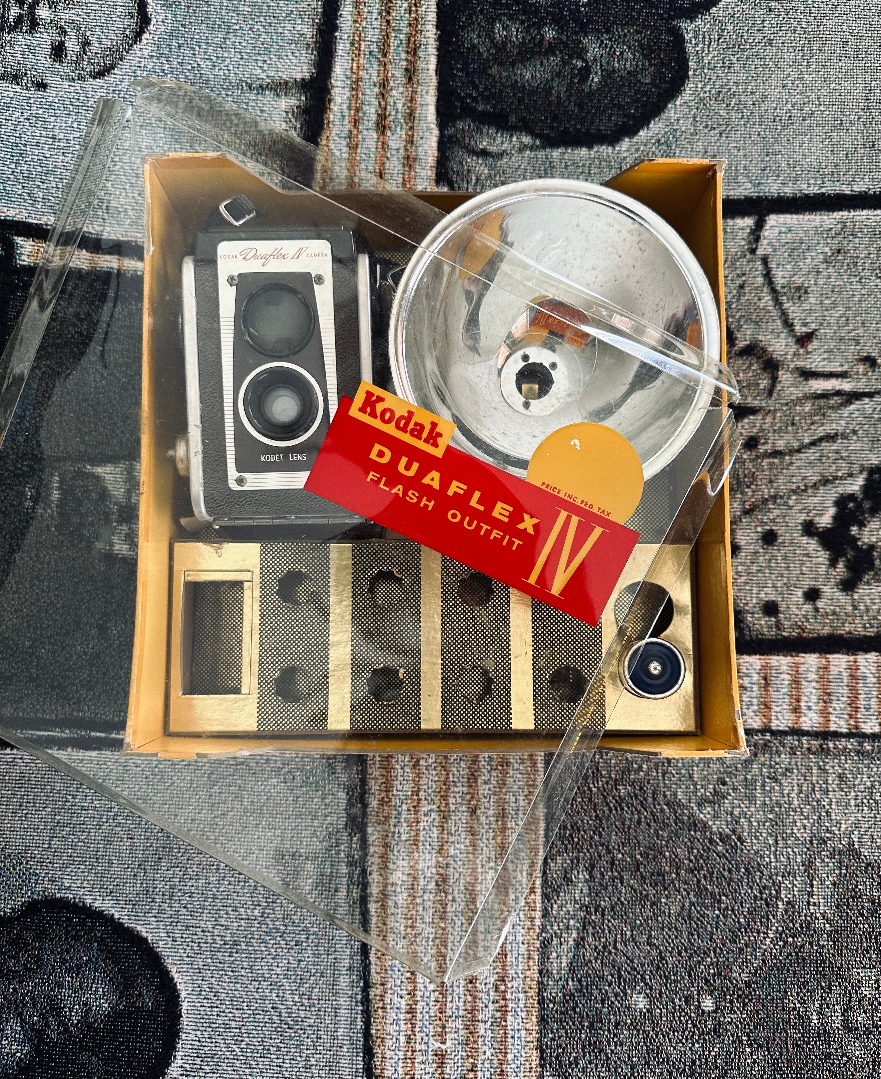 Vintage 1960’s Kodak Duaflex IV Camera (Untested)