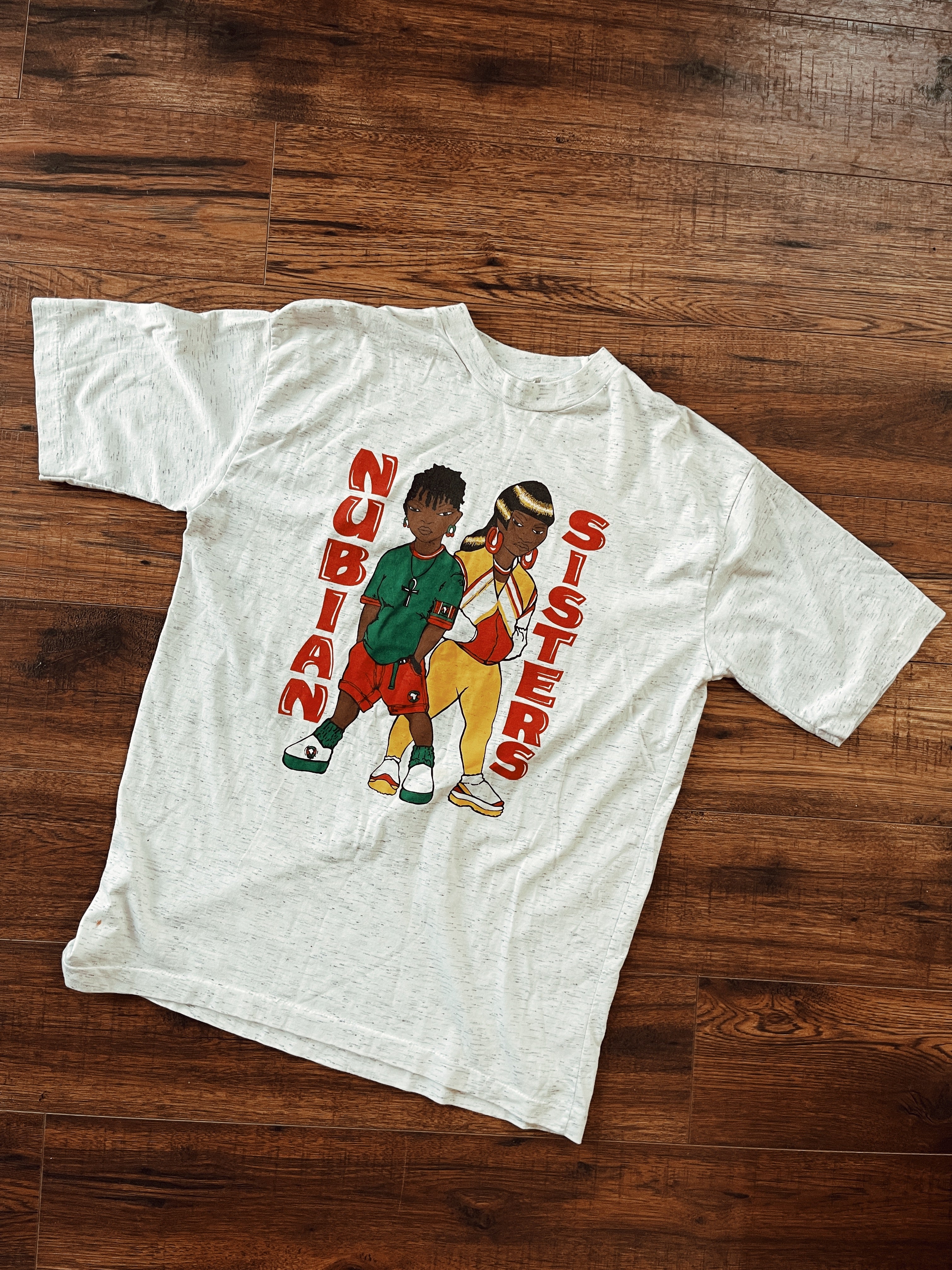 Vintage "Nubian Sisters” T-Shirt (1990&