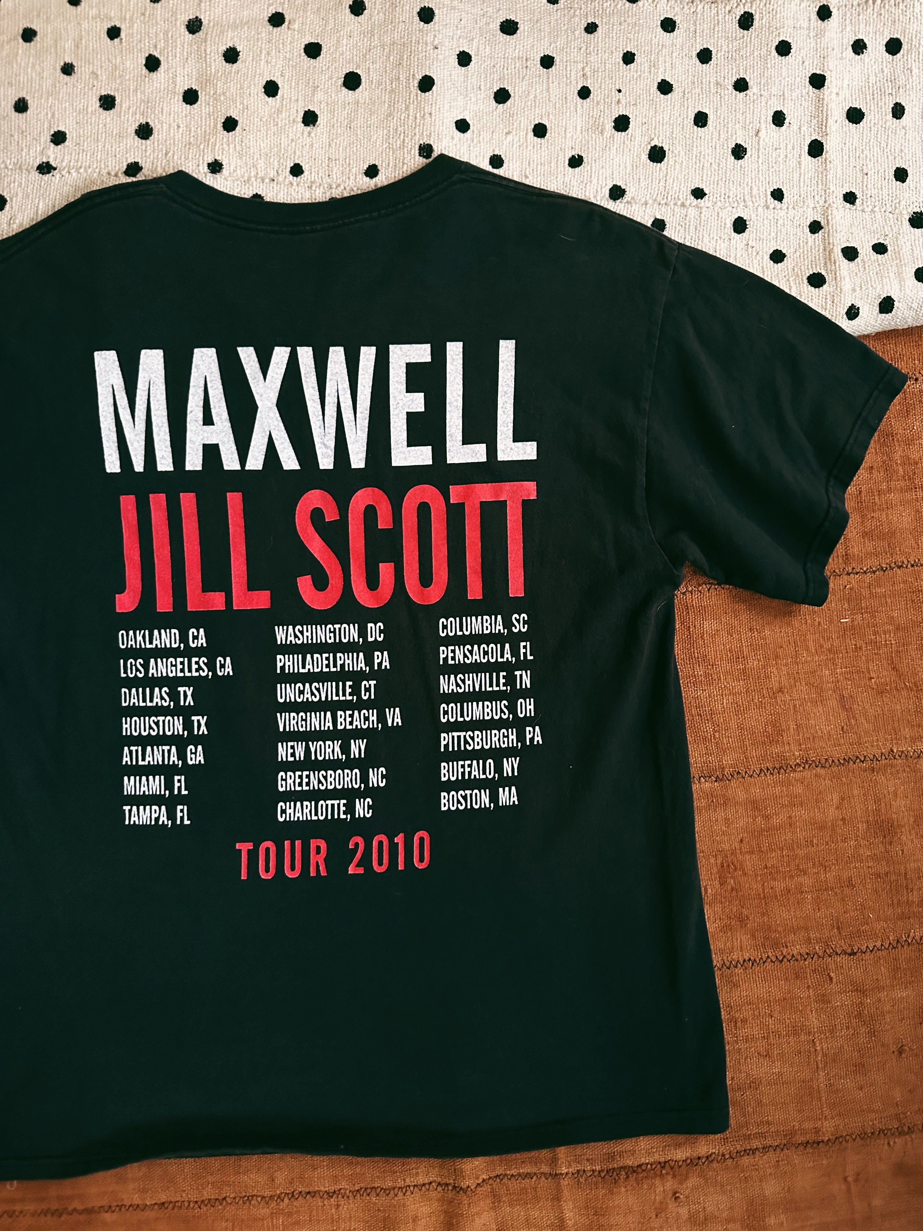 Vintage Jill Scott & Maxwell in Concert Shirt (2010)