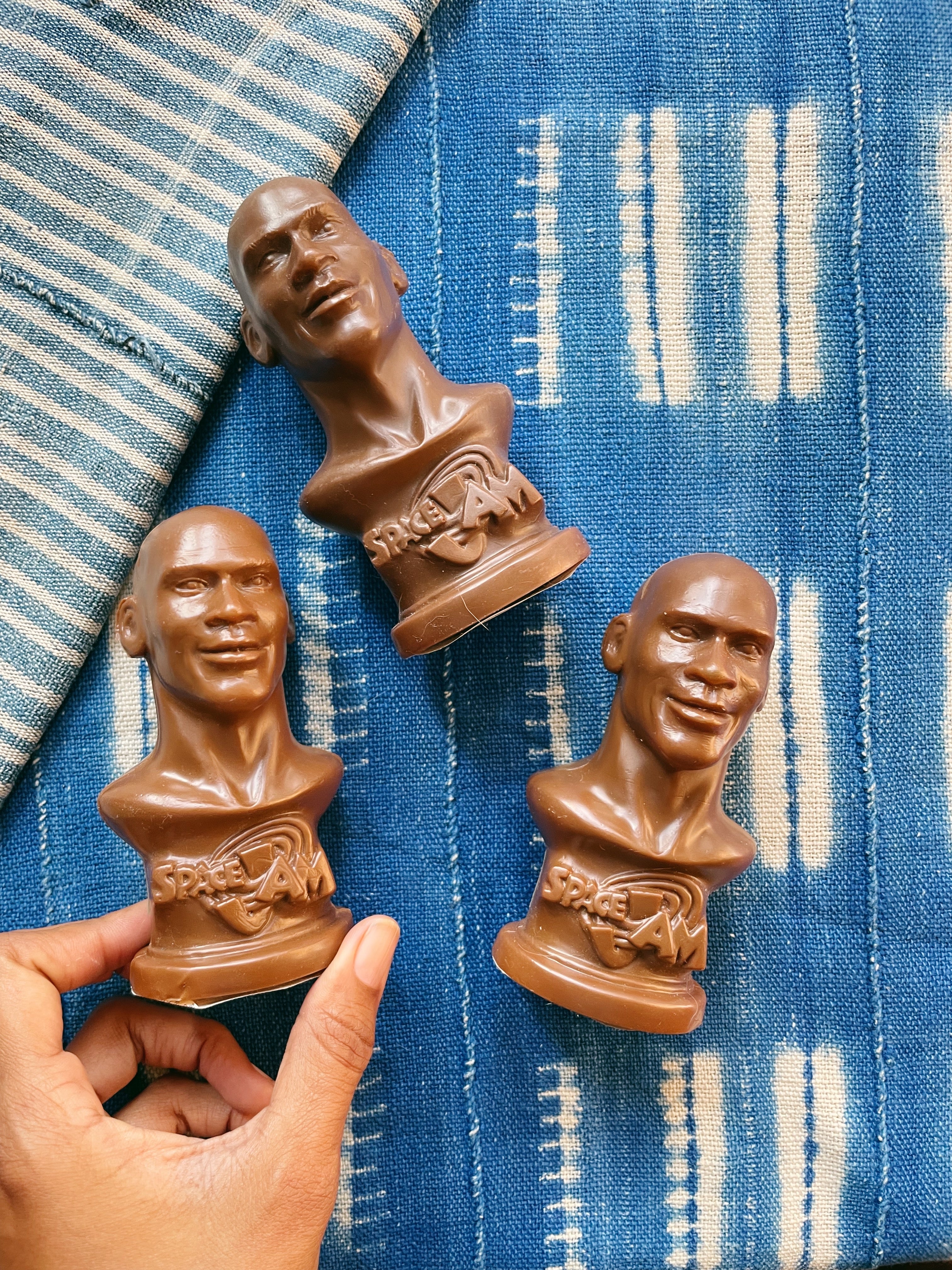 Michael jordan space clearance jam statue