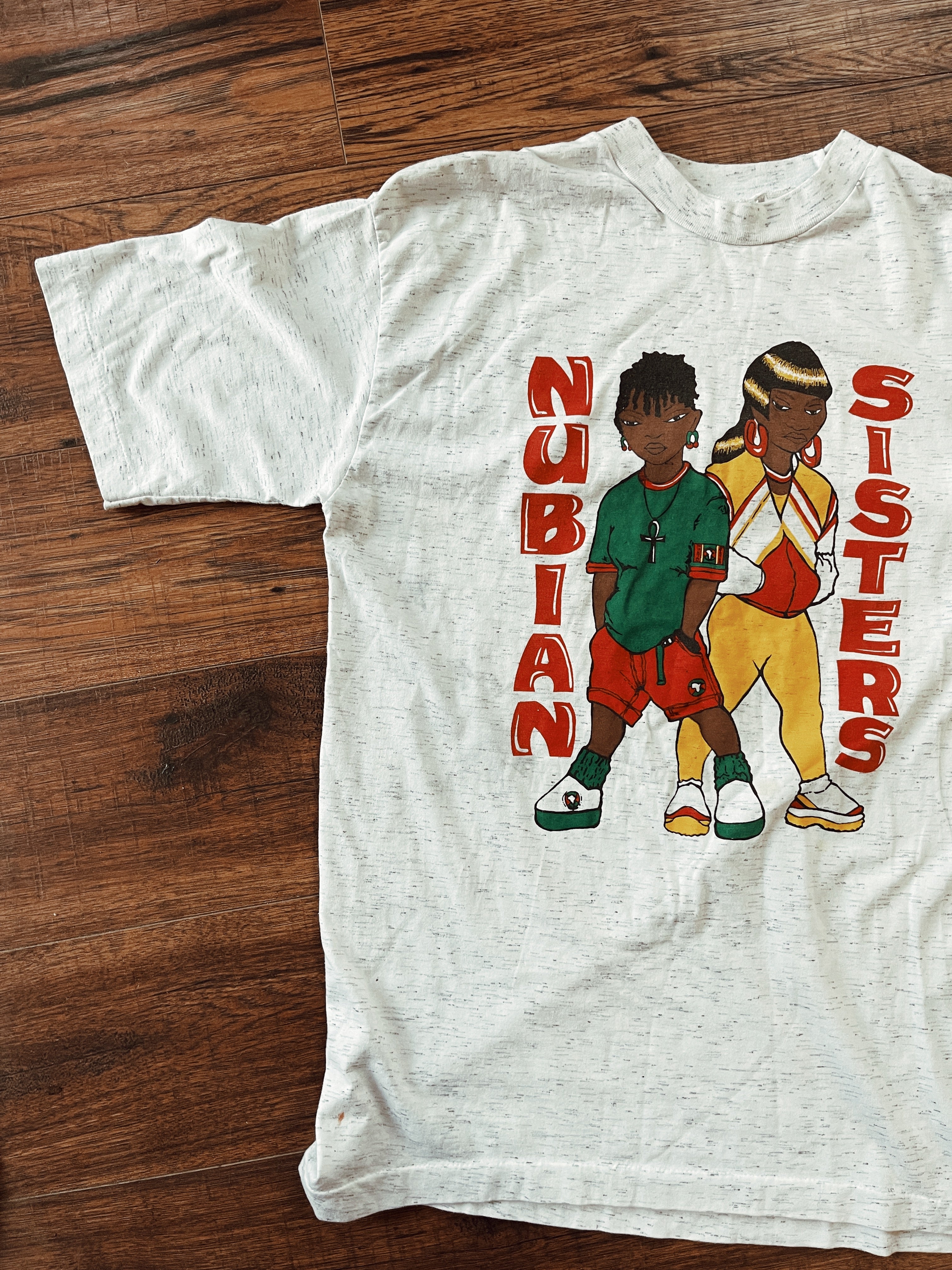Vintage &quot;Nubian Sisters” T-Shirt (1990&