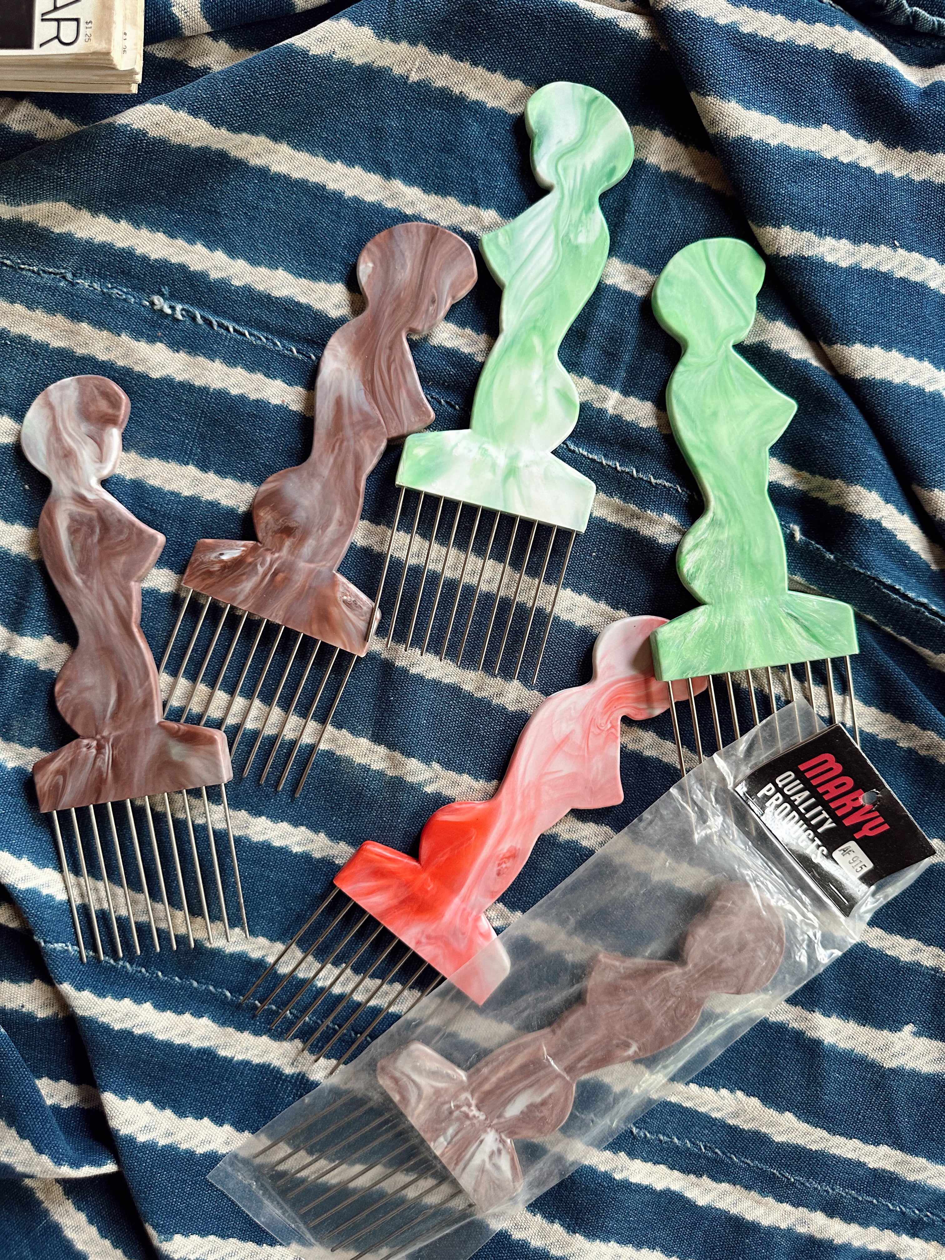 Vintage Plastic Hair Comb/Pick New Old Stock