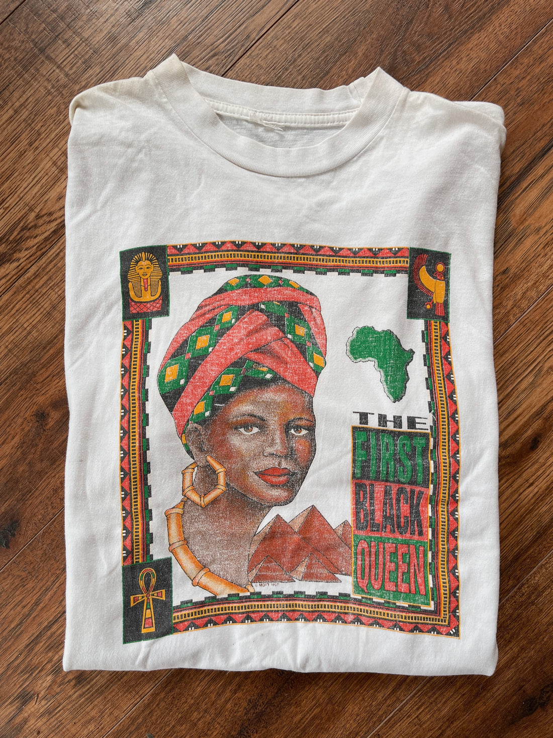 Vintage &quot;The First Black Queen&quot; T-Shirt (1993)