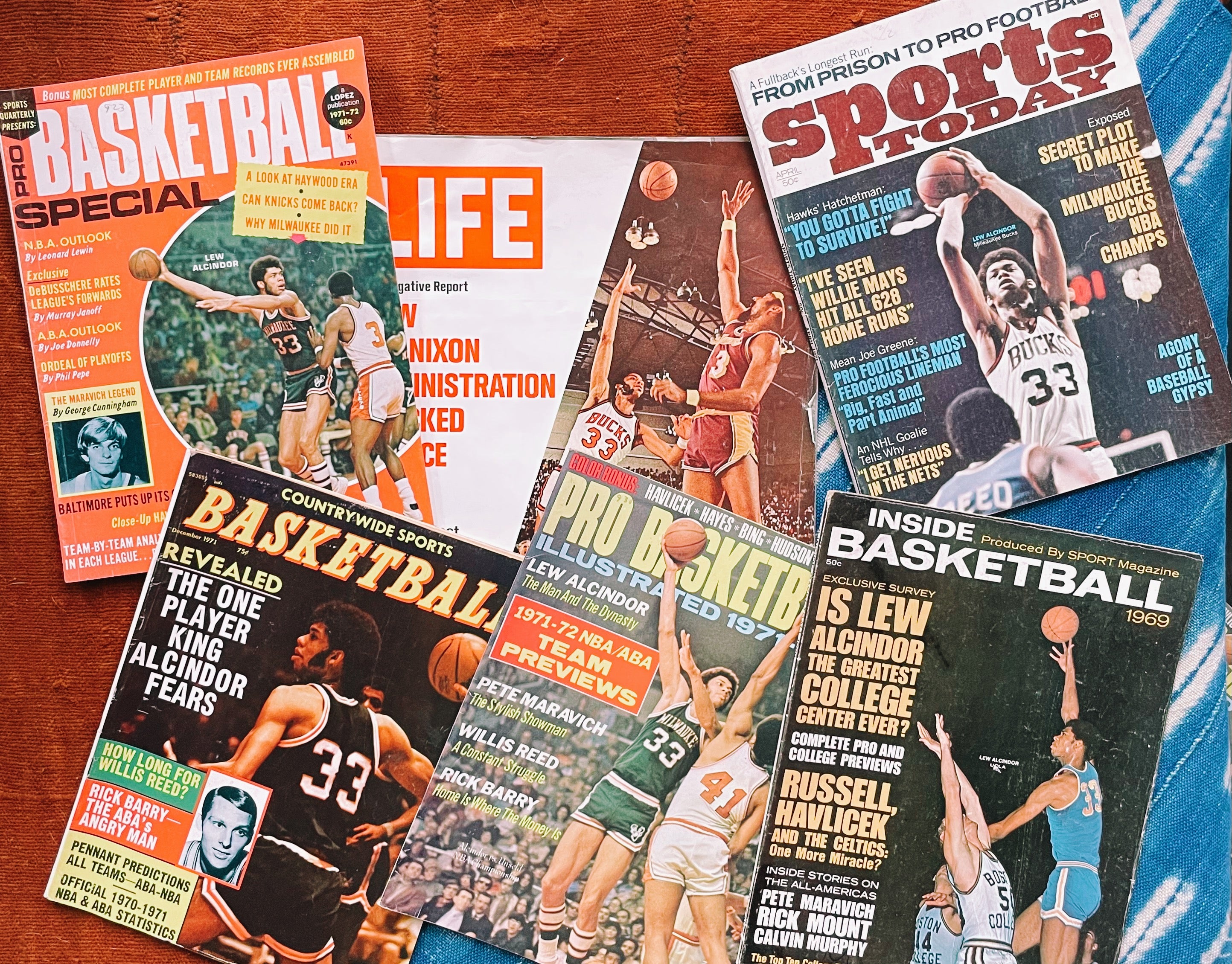 Vintage Sports Magazine Issues // Kareem Abdul Jabar (Please Select)